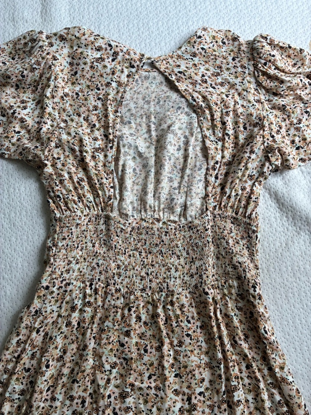 AFRM Jamie Floral Side-Slit MIDI Dress in Beige - Picture 4 of 6